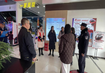我县开展儿童游乐场所节前安全检查