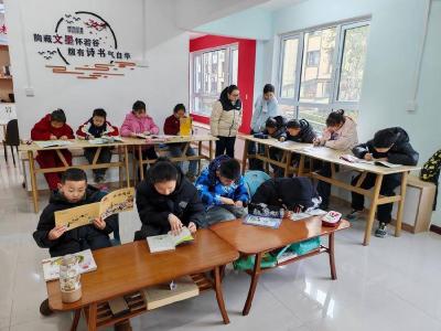 ​花石桥社区寒假爱心托管班开课