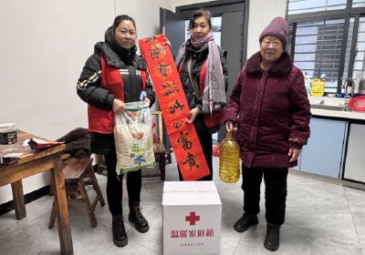 苗圃社区开展“博爱送万家”新春走访慰问活动