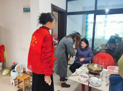 ​花石桥社区：足不出户享体检　社区守护零距离