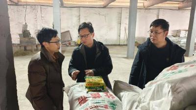 省农科院专家到我县开展科技服务活动