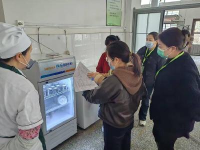 肖堰完全小学：家长“零距离”督查 助力“校园餐”巩固提升