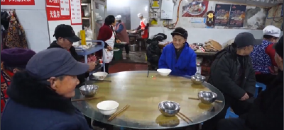 “亏本”二十年的饭店和它的VIP客人