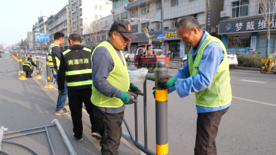 城区水镜大道新装中间隔离护栏  