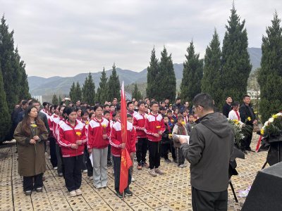 肖堰镇：缅怀先烈承遗志 红色基因代代传