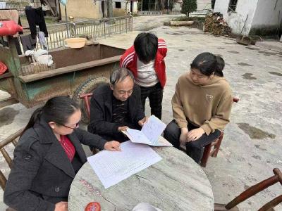 板桥镇财政所扎实开展耕地地力保护补贴入户核查工作