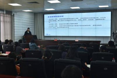 我县开展传染病防控暨疫情信息报告管理培训