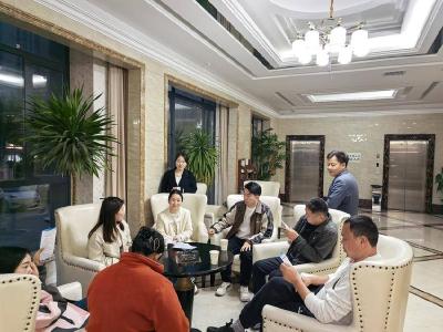 公积金政策宣传进小区 惠民服务零距离