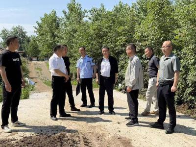 清河管理区多方联动开展畜禽养殖污水专项检查