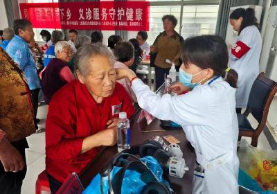 南漳县九集镇开展义诊志愿服务活动 