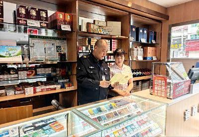 南漳县烟草专卖局：送法进店面对面 守法经营记心间 