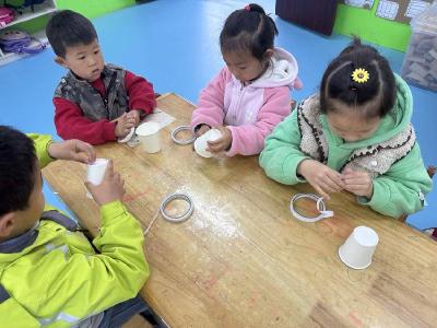 ​长坪镇中心幼儿园：春风叮咚响 巧手做风铃