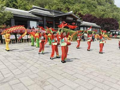 东巩镇：民俗古韵进景区　“五一”文旅添新彩