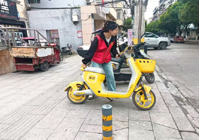 ​苗圃社区“百日攻坚”整治环境焕新颜