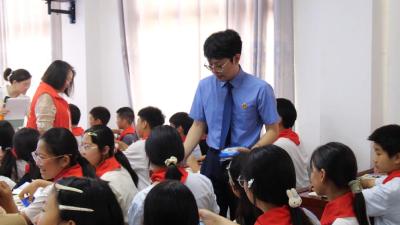 我县开展“青春自护”法治文化基层行活动  