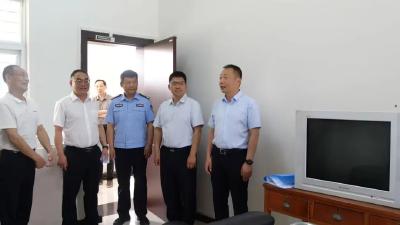 陈栋李恒检查督导高考备考工作 以最高标准最严要求最细措施 确保实现平安公平暖心高考