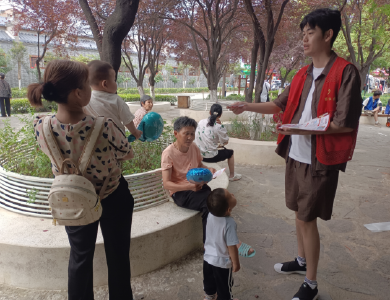 南漳县苗圃社区:“双轨”宣传筑牢夏季防溺水安全防线 