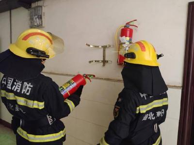 南漳消防：筑牢高考“防火墙” 护航青春逐梦路 