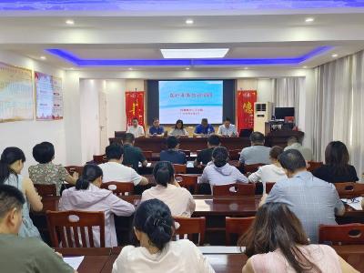 南漳县肖堰镇中心卫生院开展医疗业务培训 