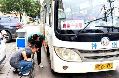 南漳交通：车辆安全“大体检” 护航平安“赶考路” 