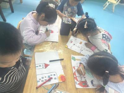 南漳县长坪镇中心幼儿园开展“我向往的小学”主题绘画创作活动 