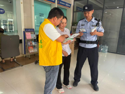 南漳县板桥镇：禁毒宣传进商铺 共建无毒生活圈 