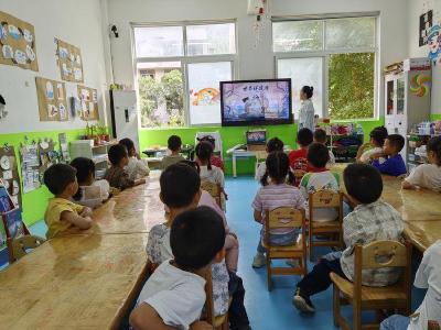 南漳县长坪镇中心幼儿园开展环保主题绘画活动 