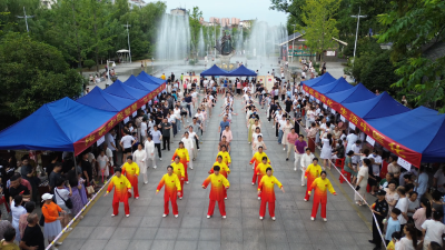 将“诊室”搬进公园！南漳180余名医护人员夜市摆摊坐诊