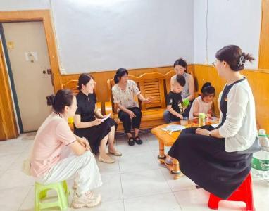 南漳县第三幼儿园： 暖心家访送温情 