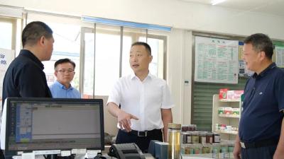 陈栋在长坪镇调研时强调：一体推进群众身边不正之风和腐败问题集中整治与信访工作 以惠民实绩回应群众期盼