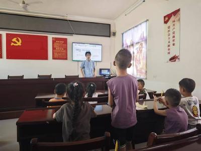 湖北第二师范学院志愿服务队到南漳开设暑期公益课堂 