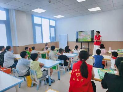 南漳县卞和社区爱心托管班开展社会主义核心价值观主题教育 