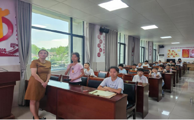 南漳县徐庶社区开展青少年心理健康科普课堂 