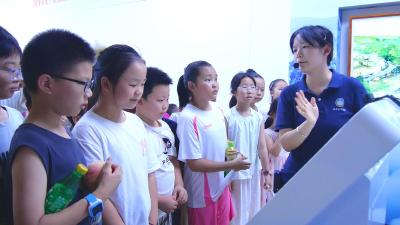 市草草义工协会组织学生开展暑假科普活动  