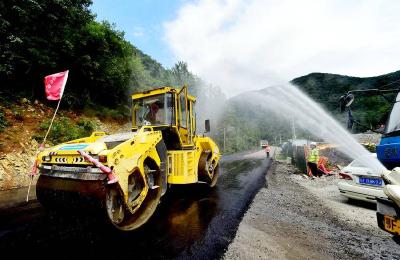 南漳：346国道改扩建冲刺正酣 