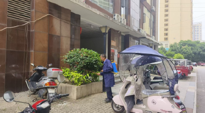南漳县徐庶社区开展夏季“除四害”消杀行动 