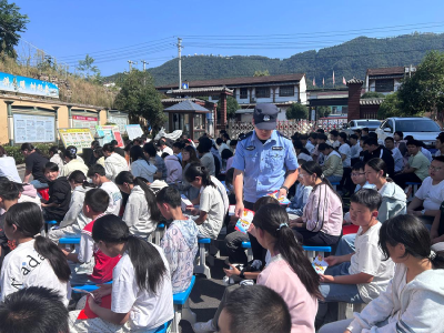 南漳县板桥镇：禁毒宣传进学校 守护孩子助成长 