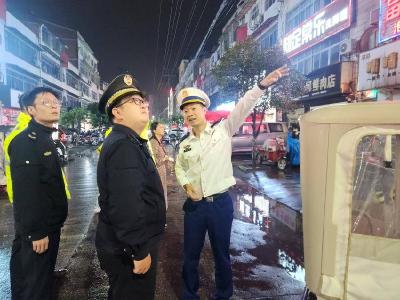 南漳：精准夜查除隐患 破网开窗保平安 