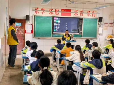 南漳县九集镇：禁毒宣传入金钟 童心共筑防毒墙 