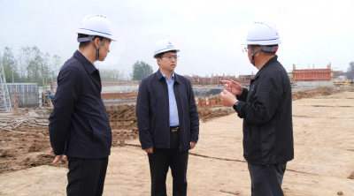 李恒到清河管理区调研重点项目建设和秋收生产 