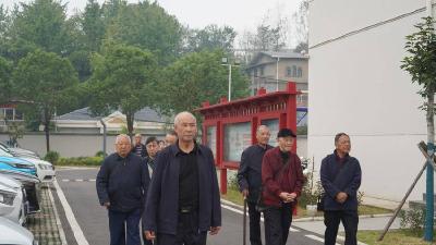 南漳县市场监管局开展“情暖重阳 敬老助老”主题活动 
