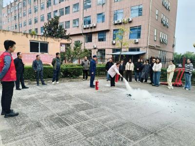 南漳：消防安全进小区 筑牢平安“防火墙” 