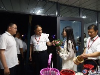 “五谷深情·味在谷城”农旅博览会暨冷集朝阳湖第二届乡村音乐节·“黄桃熟了”盛大开幕