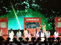 谷城县第七届神农英雄会暨庆祝第39个教师节主题活动隆重举行