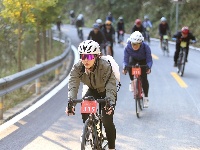 “五谷深情·味在谷城”农旅博览会暨赵湾乡八里荒第三届自行车挑战赛开幕