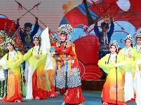 谷城县2024年新春团拜暨春节文艺晚会浓情上演