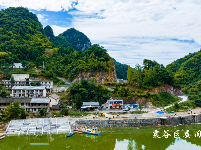 谷城：青山甘泉 水岸雨坪