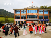 谷城：青山甘泉 水岸雨坪