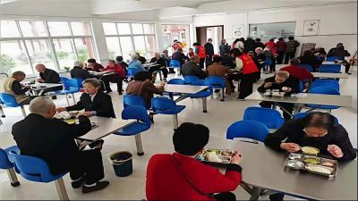 “幸福食堂”的溢出效应：看襄阳谷城如何用一顿饭“煮”出县域养老新图景？