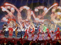 2026年谷城县新春团拜暨春节联欢晚会浓情上演